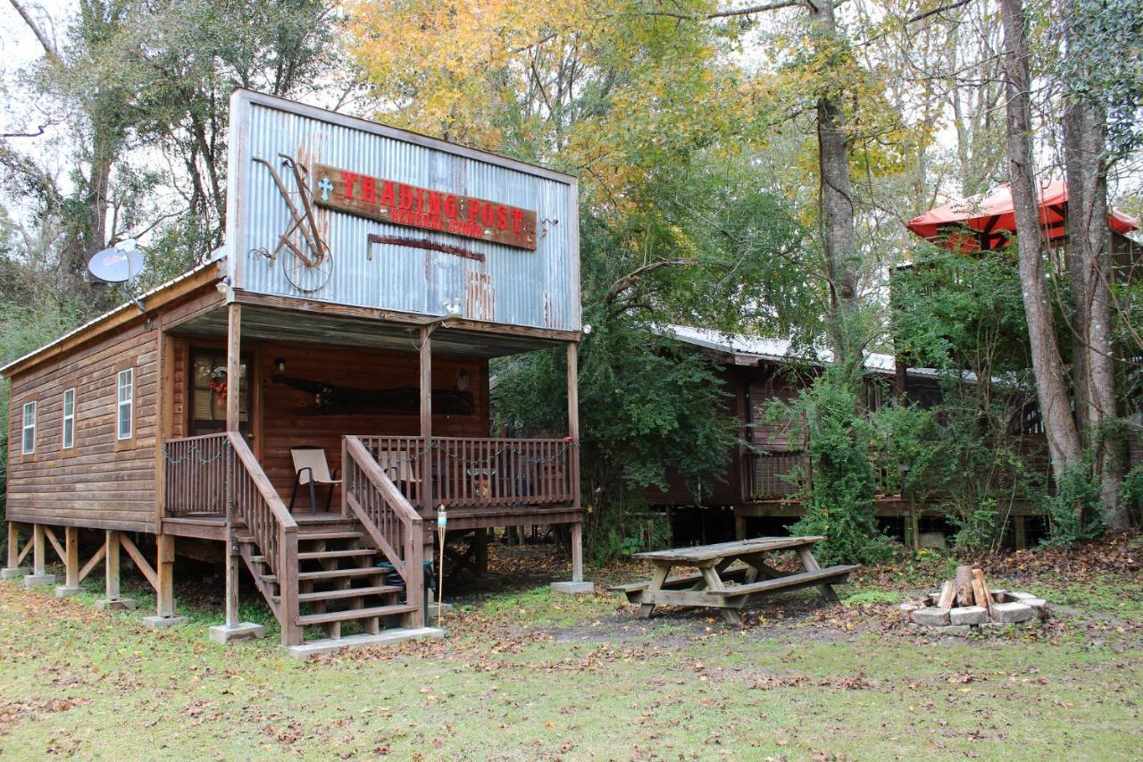 Berry Creek Cabins Hotel Isabel Exterior photo